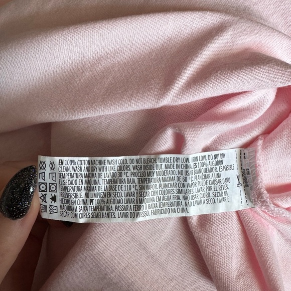 Forever 21 Graphic Tee - Picture 4 of 4